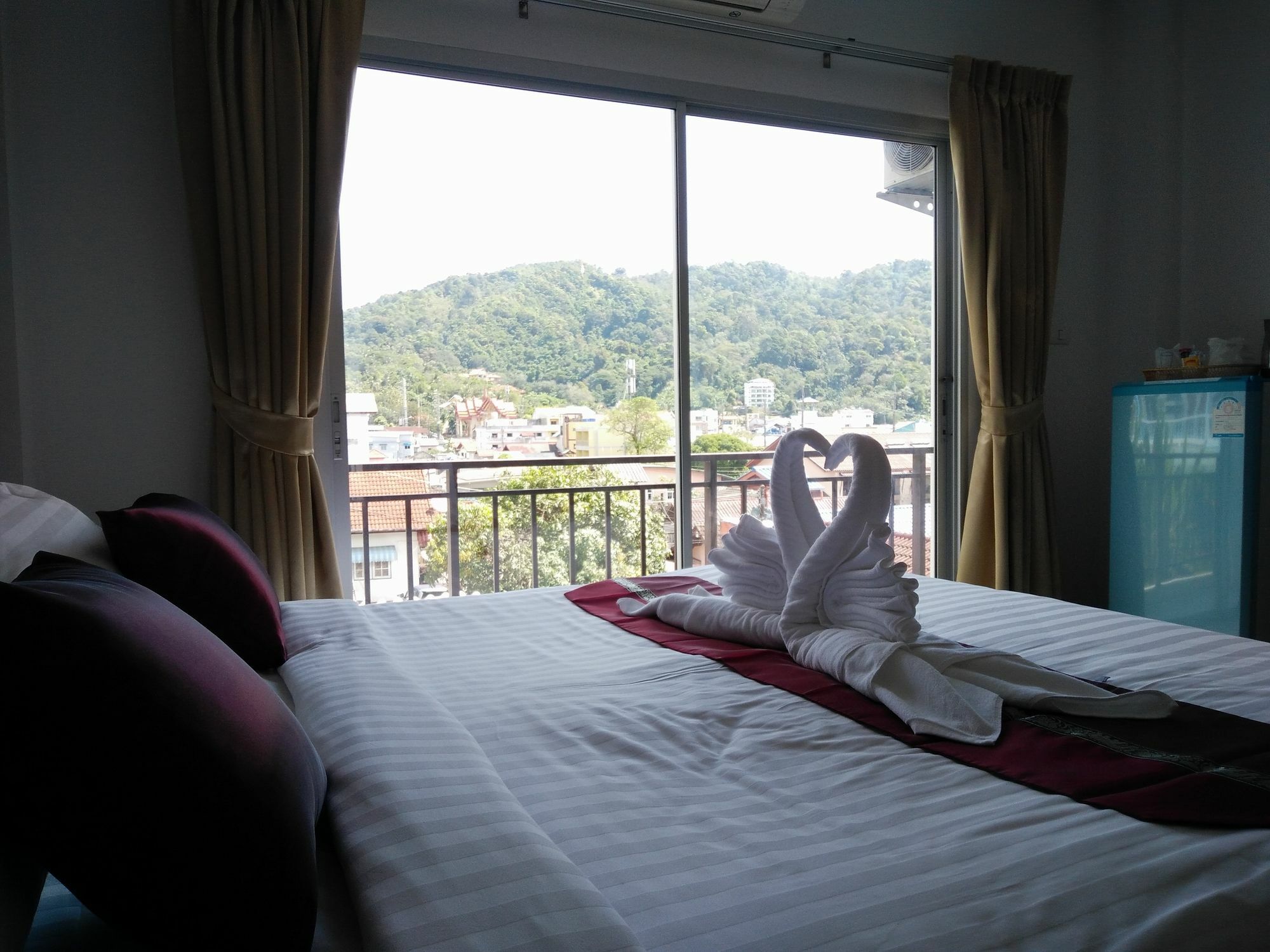 White Sky Boutique Hotel Patong Luaran gambar